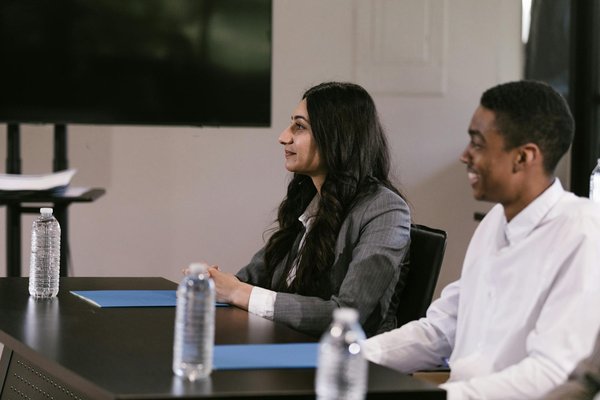 Wie man ein Elektroauto effizient lädt